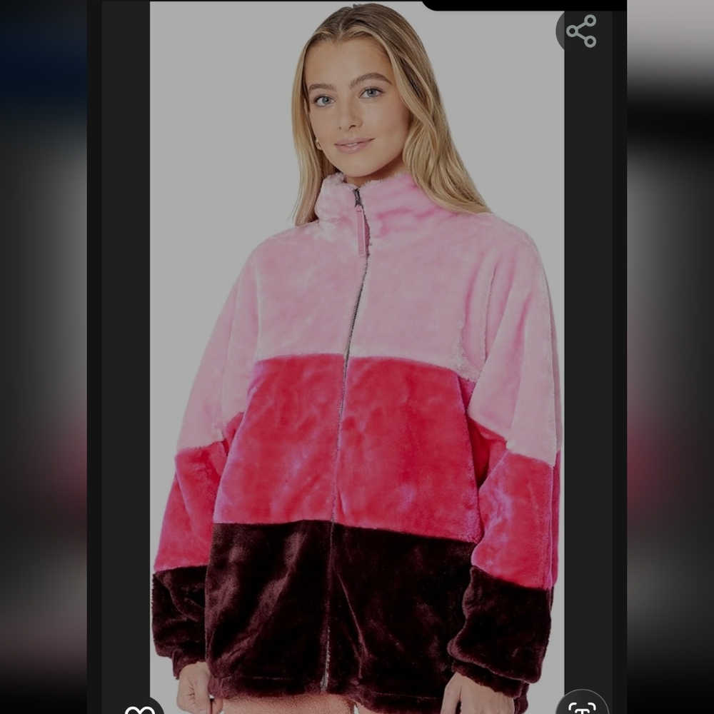 New Ugg Color Block Faux Fur Jacket Nwot Very Ove… - image 1